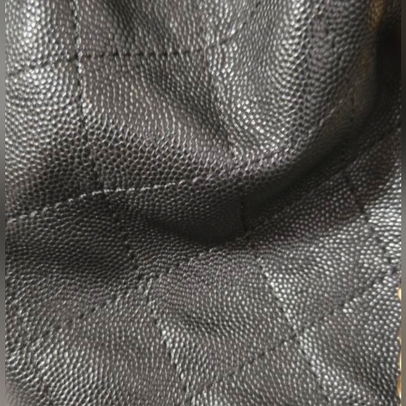 Black Caviar Medium God C25 - Picture 2 of 16